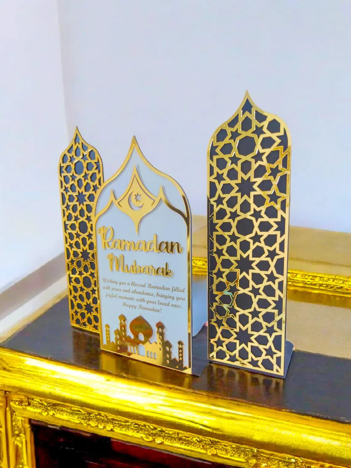 Metal Ramadan Mubarak Candle Holder – Islamic Home Decor, Eid Gift Ramadan Mubarak Metal Art – Elegant Eid Gift, Spiritual Decor Eid Gift